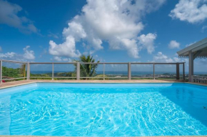 Villa Olga , charmante maison de vacances pour 4, piscine privée très belle vue mer